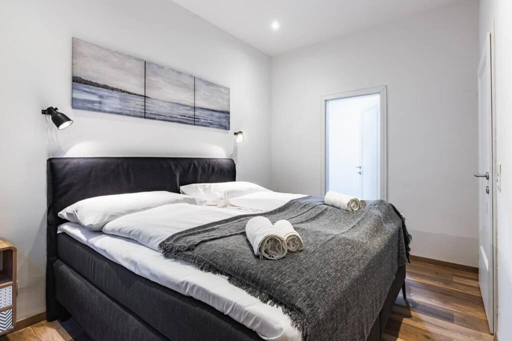Modern Apartment Next To Subway Station Wina Bagian luar foto